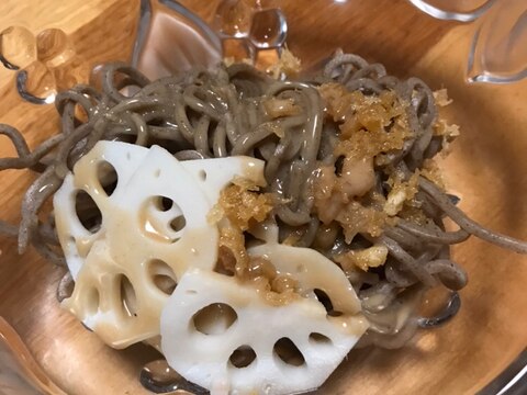 レンコンと天かすのゴマだれ蕎麦